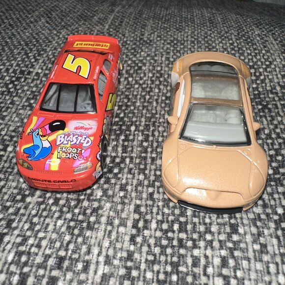 Mitsubishi Eclipse Outdoor Adventure Dora Hot Wheels 1:60 Diecast Loose & Extra - Picture 6 of 8
